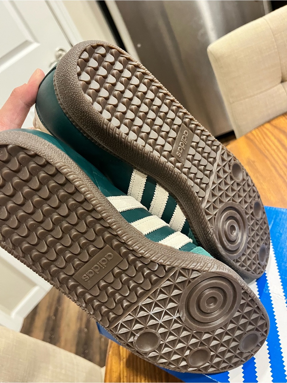 adidas Samba OG Sneakers in Forest Green and Cream - Picture 6 of 6